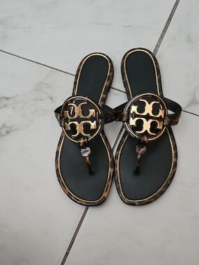 Tory Burch Leopard Print Logo Thong Sandals in Black and Brown